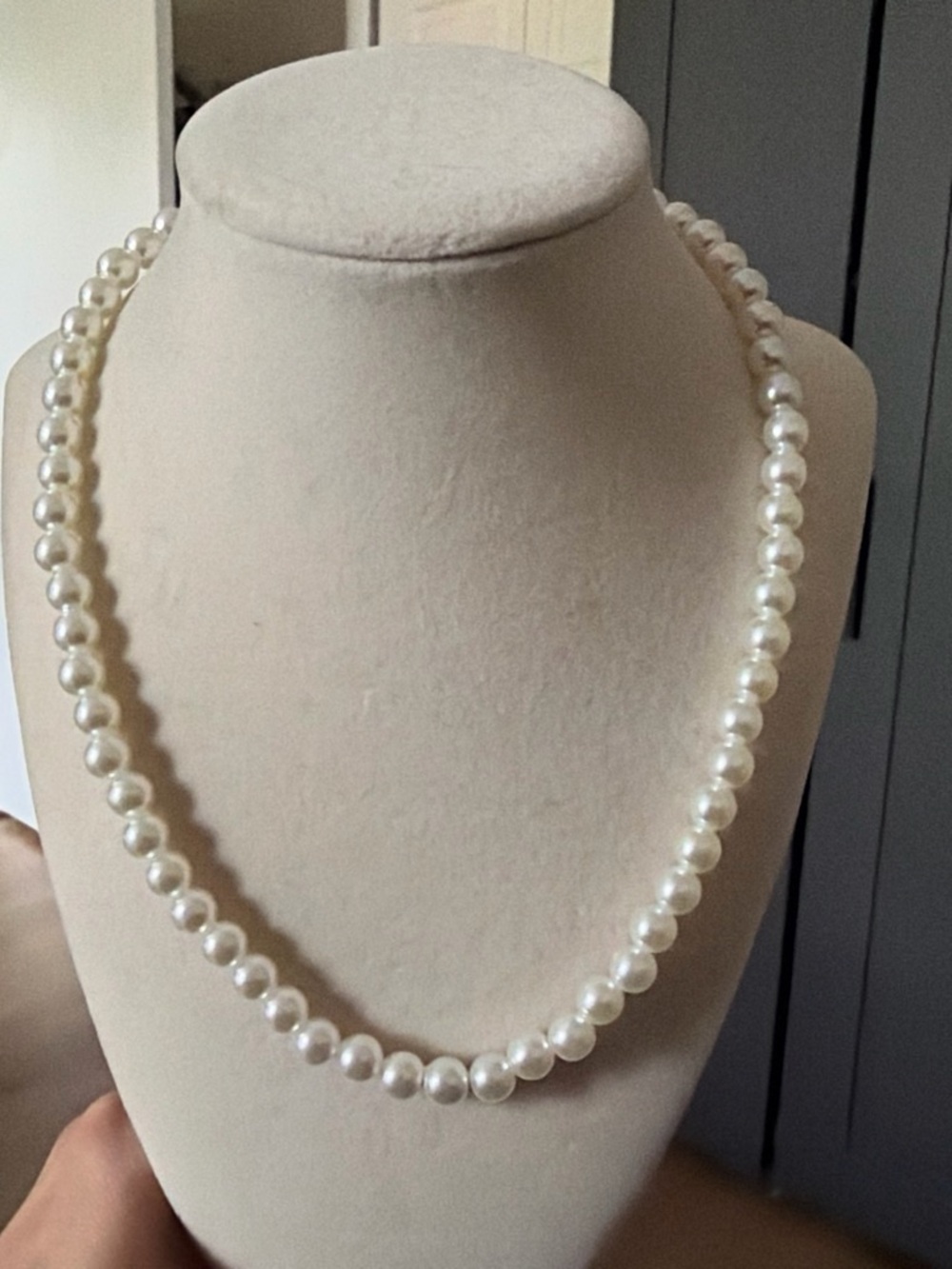 Classic Pearl Strand Necklace - White